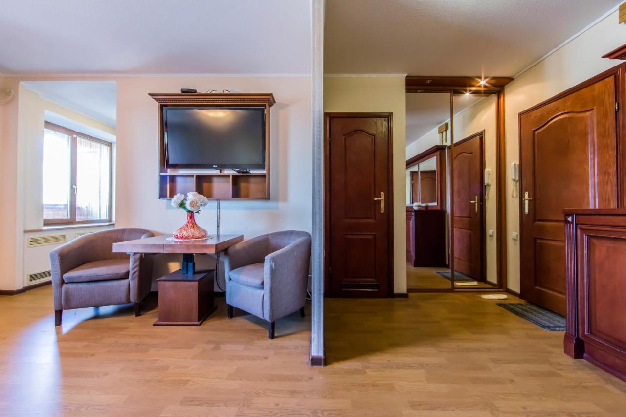 Two-Room Apartments On Maidan Nezavisimosti Kiev Buitenkant foto
