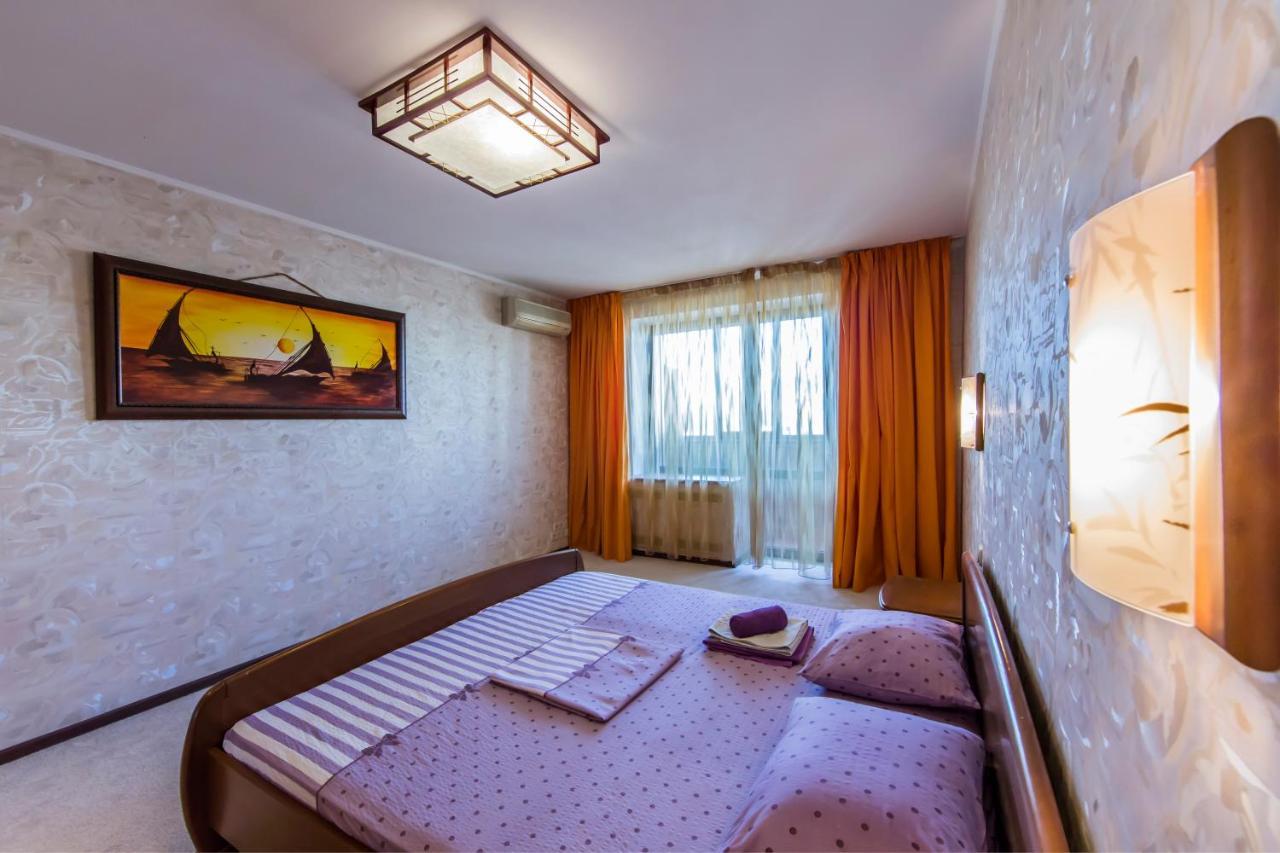Two-Room Apartments On Maidan Nezavisimosti Kiev Buitenkant foto
