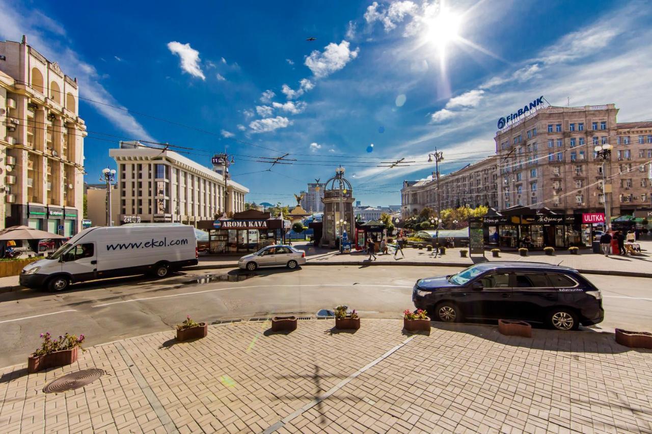 Two-Room Apartments On Maidan Nezavisimosti Kiev Buitenkant foto